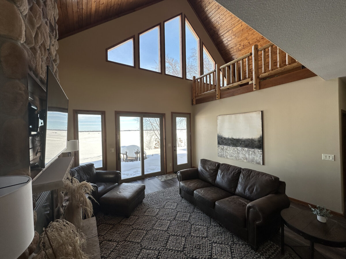 Loft Resort 5 Bedroom Lake House with a Loft | Quarterdeck Resort