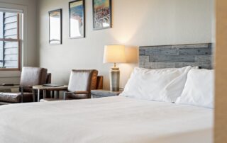 Lakeside_Lodge_King_126_QuarterdeckResort_GullLake_MN (4)