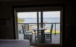 QuarterdeckResort_LakesideLodge_Premium2King (15)