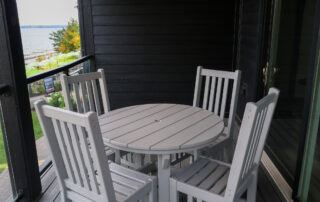 QuarterdeckResort_LakesideLodge_Premium2King (18)