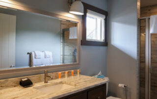 QuarterdeckResort_LakesideLodge_Premium2King (4)