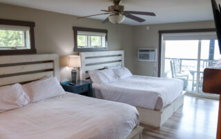 QuarterdeckResort_LakesideLodge_Premium2King (8)