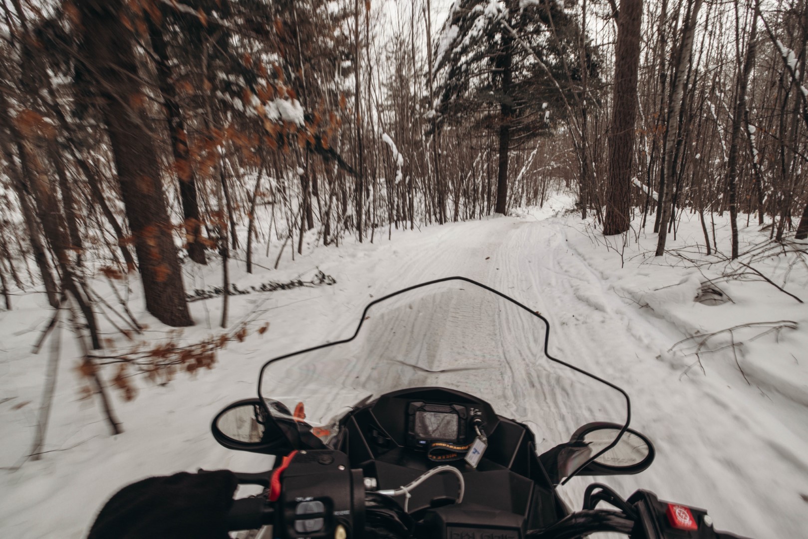 Minnesota Snowmobile Adventures at Quarterdeck Resort in Nisswa, MN