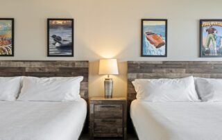 Lakeside_Lodge_2King_Jacuzzi_127_Quarterdeck_Resort_Gull_Lake_MN (3)