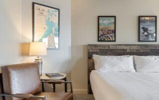 Lakeside_Lodge_2King_Jacuzzi_127_Quarterdeck_Resort_Gull_Lake_MN (8)