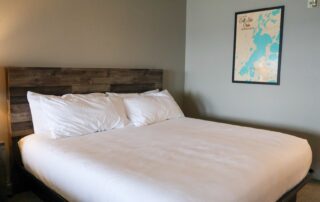 QuarterdeckResort_GullLake_LakesideLodge_FamilyRoom (10)