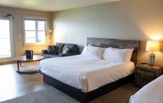 QuarterdeckResort_GullLake_LakesideLodge_FamilyRoom (4)