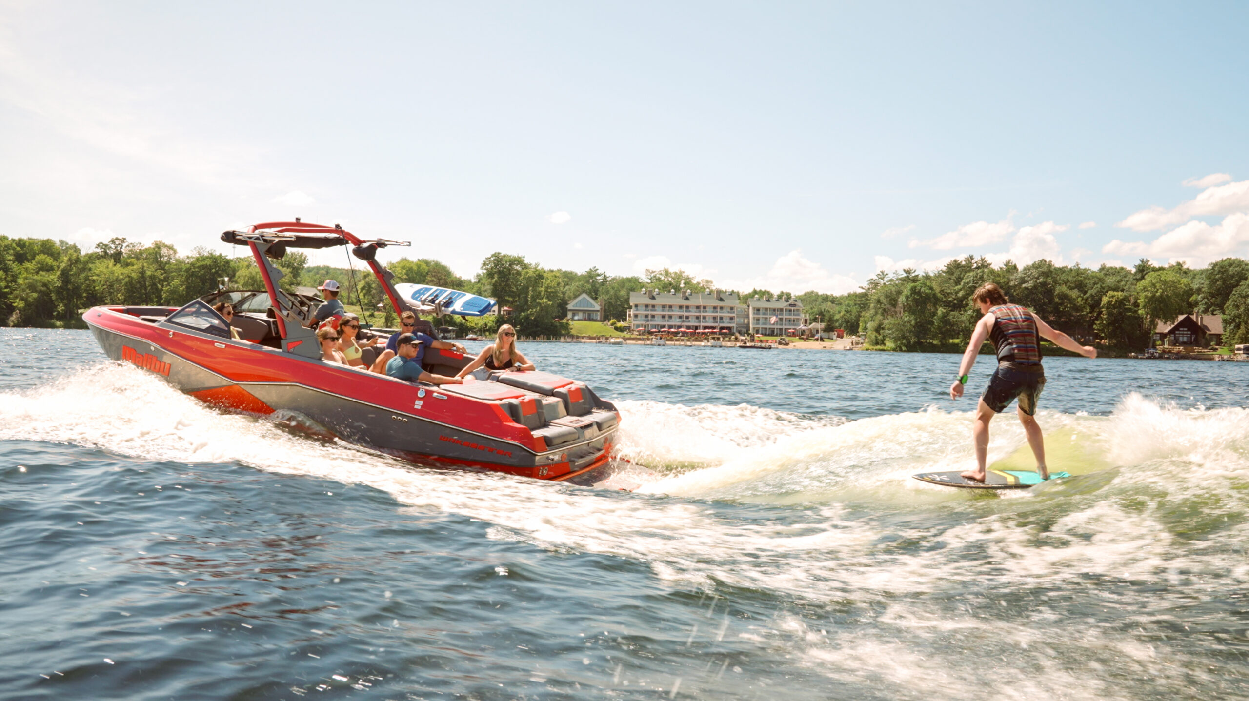 Gull Lake Packages & Offers at Quarterdeck Resort