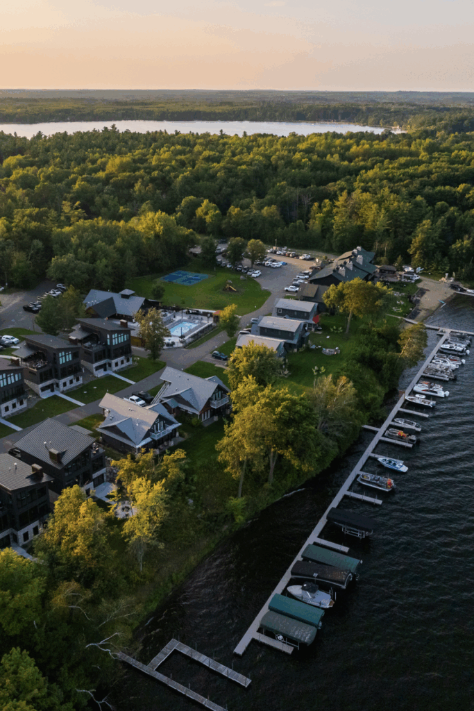 GullLakePhoto_QuarterdeckResort_