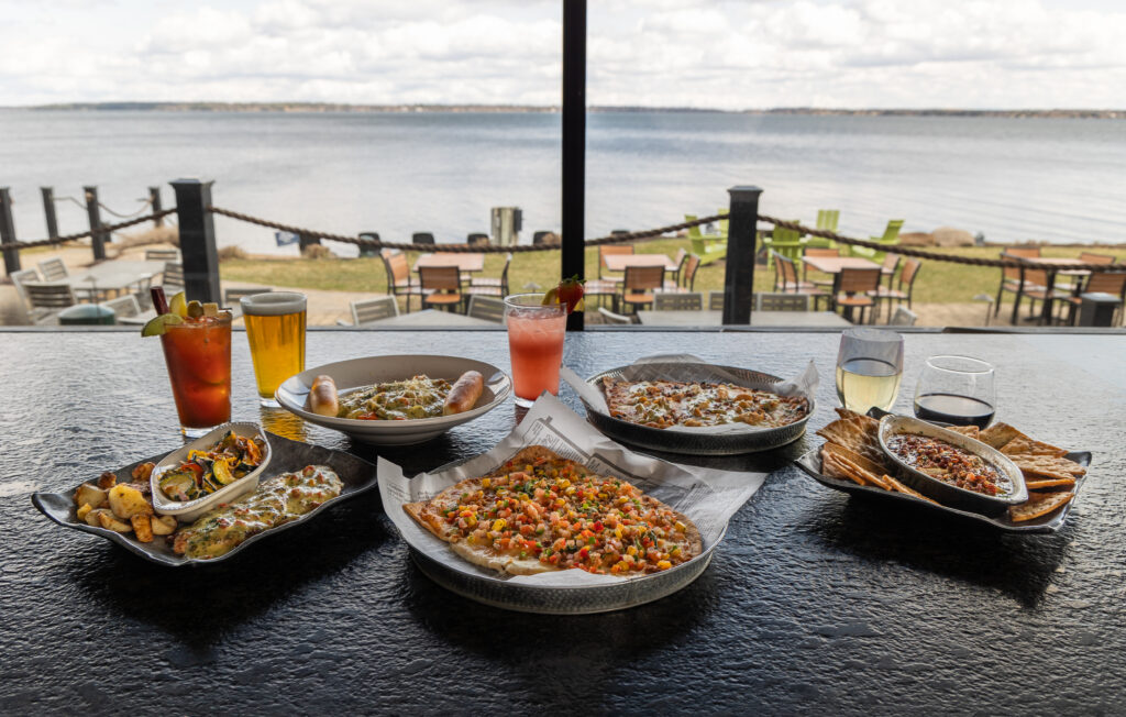Gull_Lake_Restaurants_The_Quarterdeck_Grill